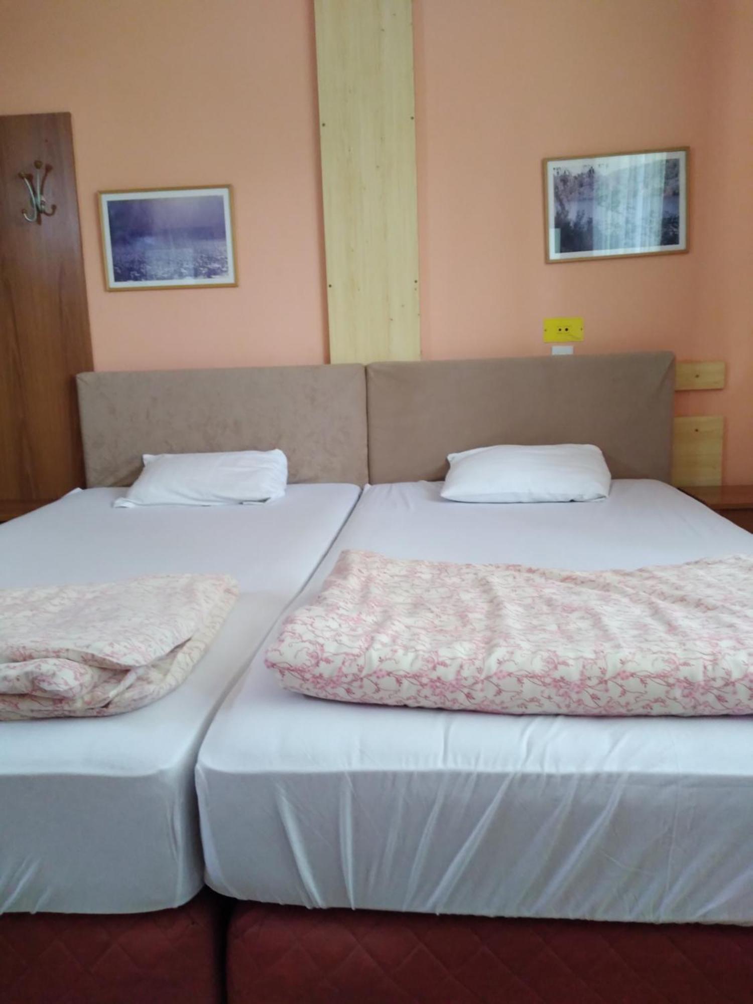 Hostel Bata Kanjiža 외부 사진