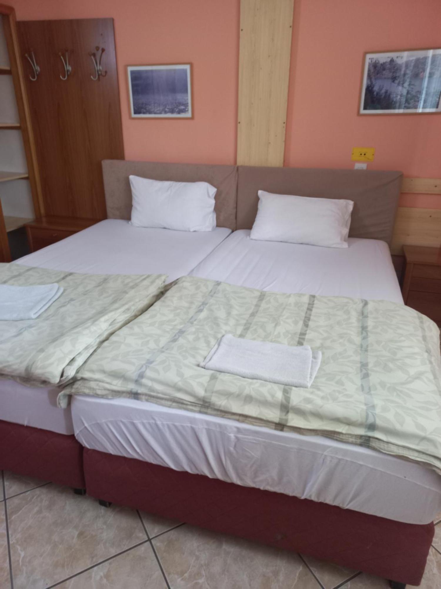 Hostel Bata Kanjiža 외부 사진