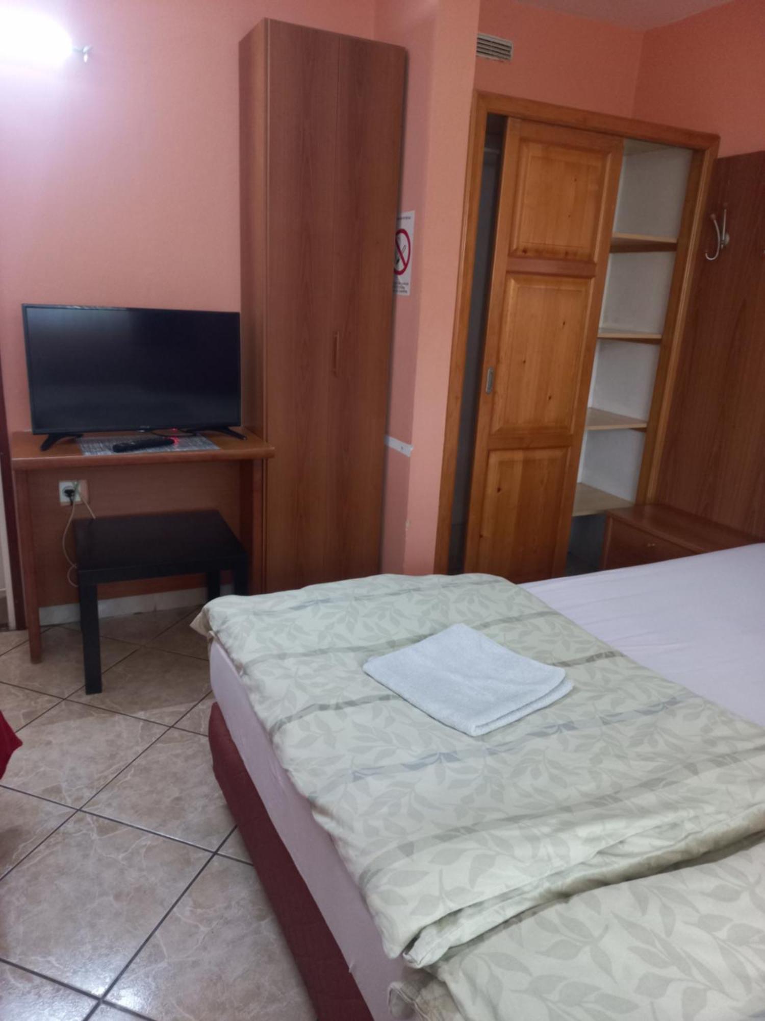 Hostel Bata Kanjiža 외부 사진