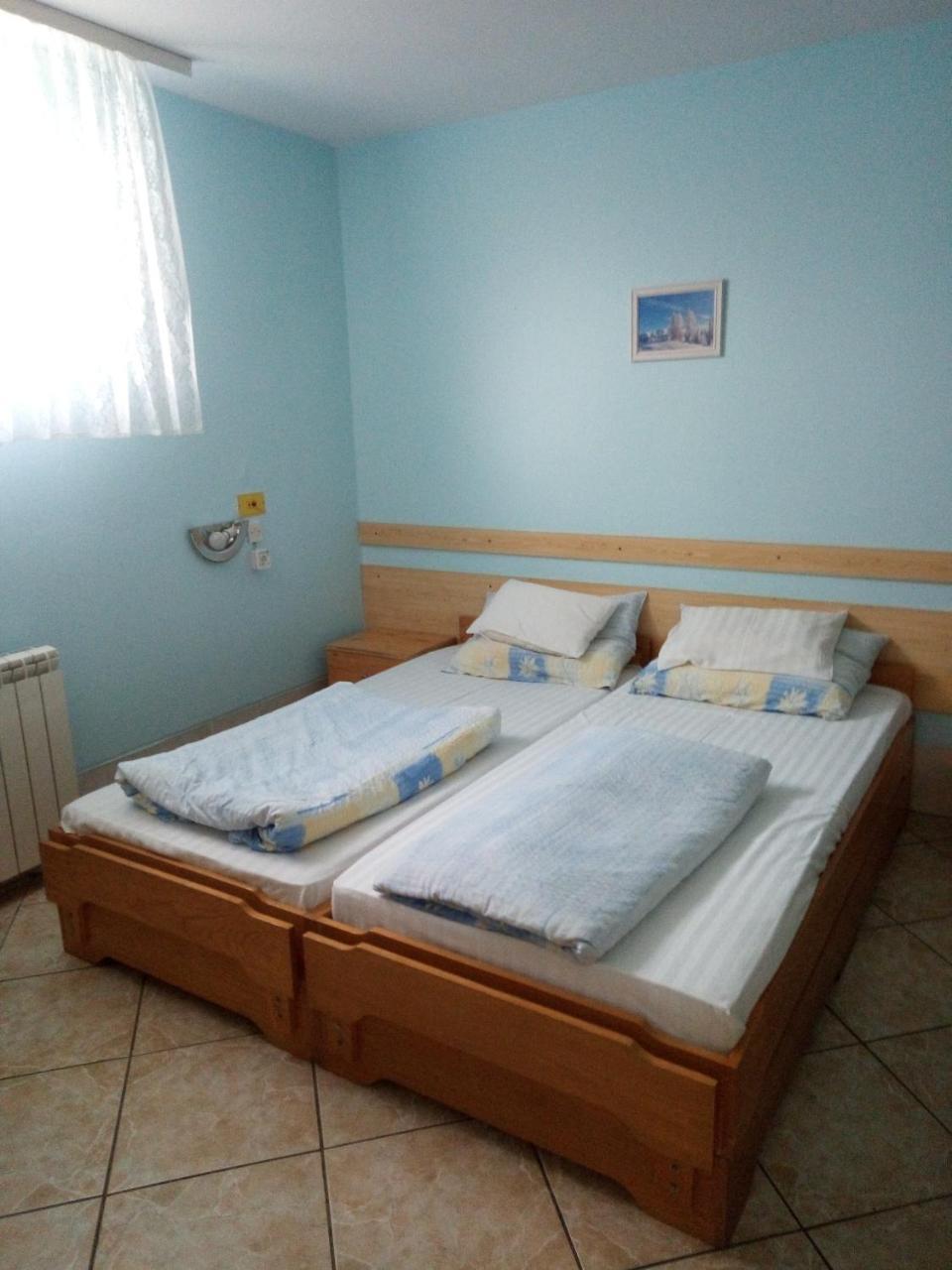Hostel Bata Kanjiža 객실 사진